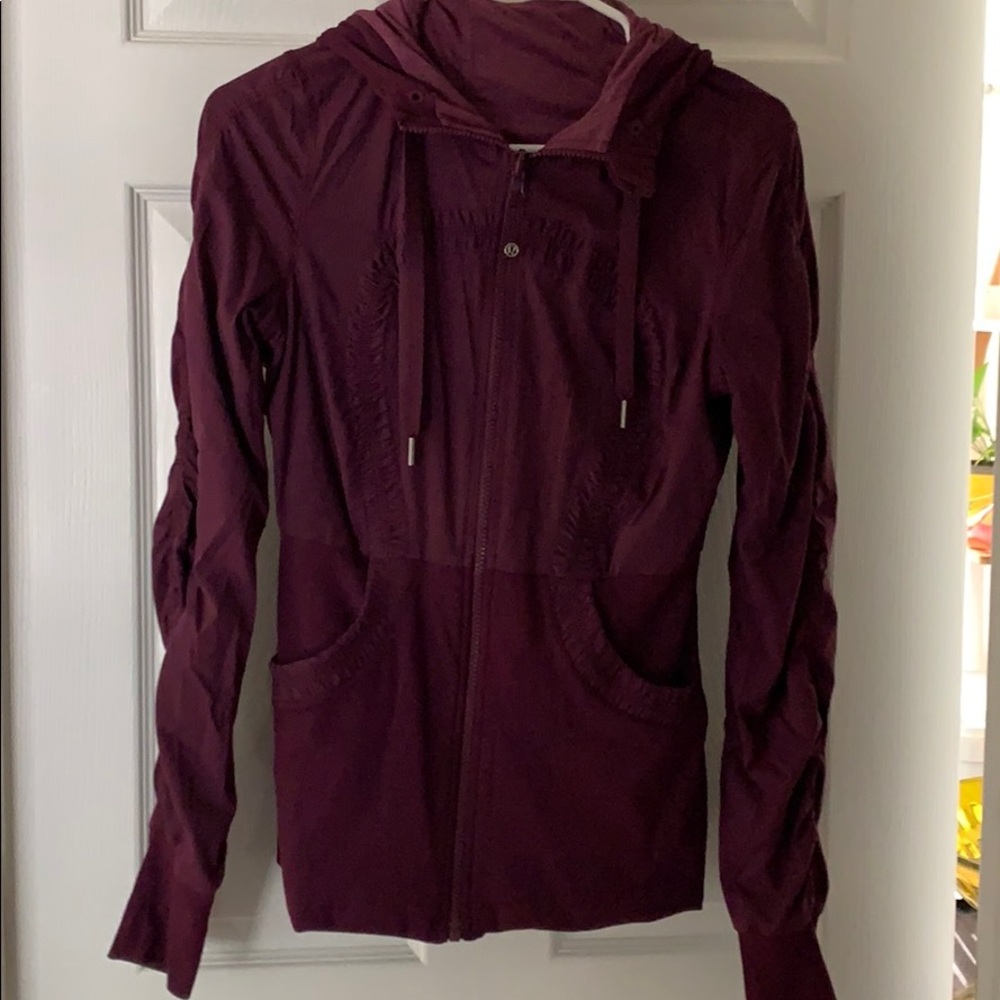 Lululemon dance studio jacket size 6